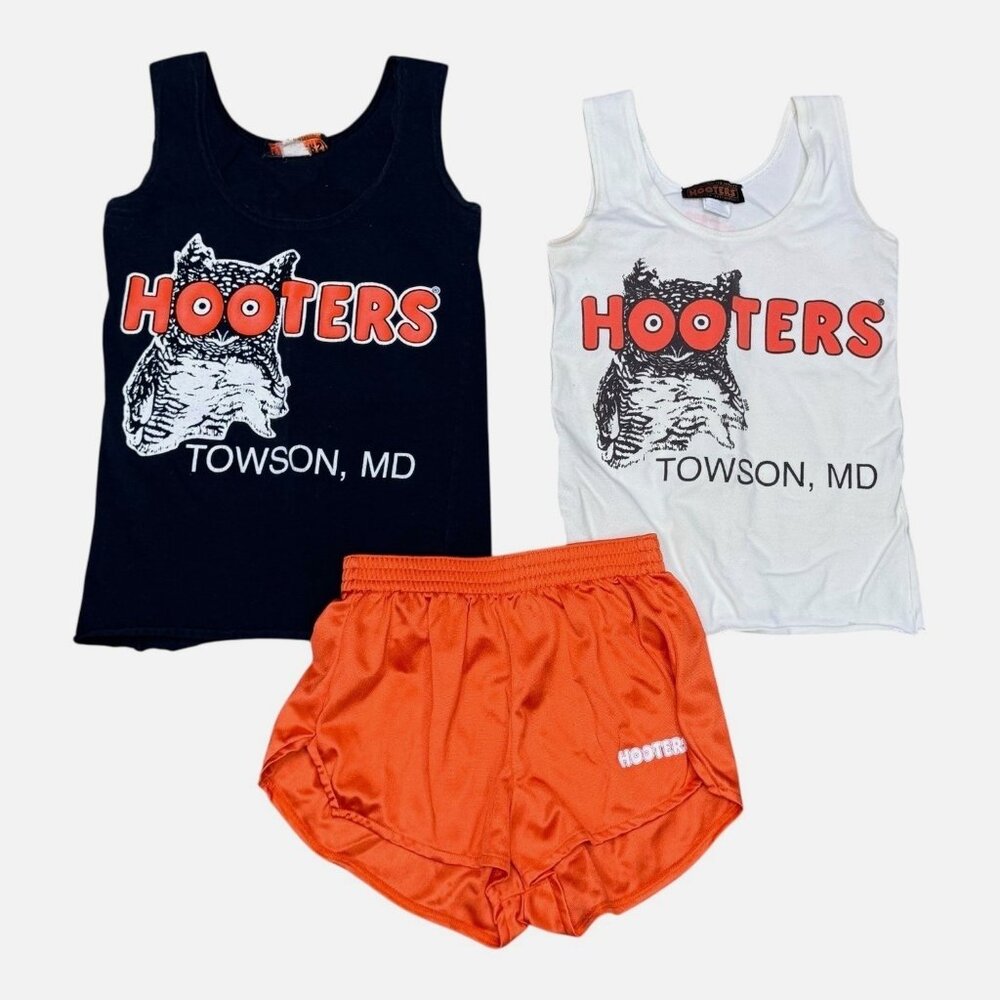 Hooters Outfit XS Lot 3 Uniform Towson MD Tank Top Shorts Bundle Cosplay Costume